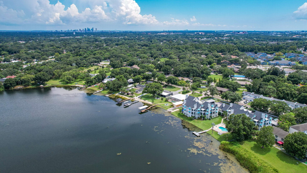 Building Photo - 3127 W Sligh Ave