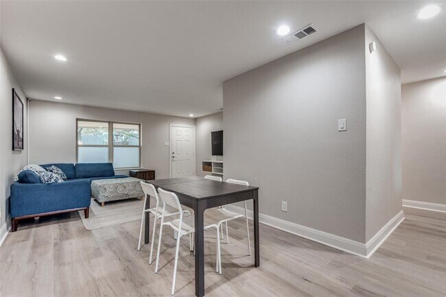 Building Photo - 14027 Brookgreen Dr