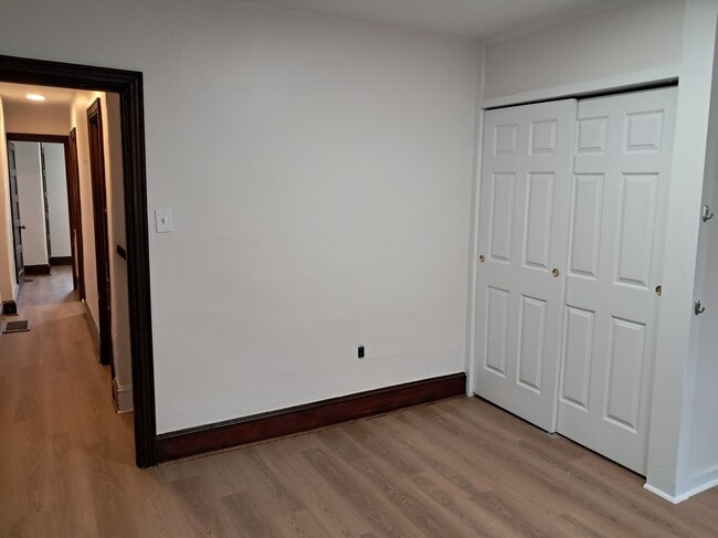 Building Photo - 941 Sargent Ave