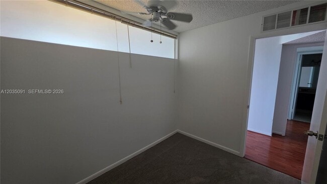 Building Photo - 18151 NE 31st Ct