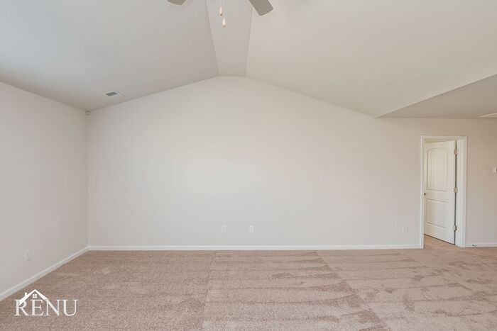 Building Photo - 243 Sundew Rd