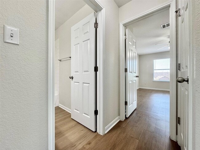 Building Photo - 1411 Bergin Ct