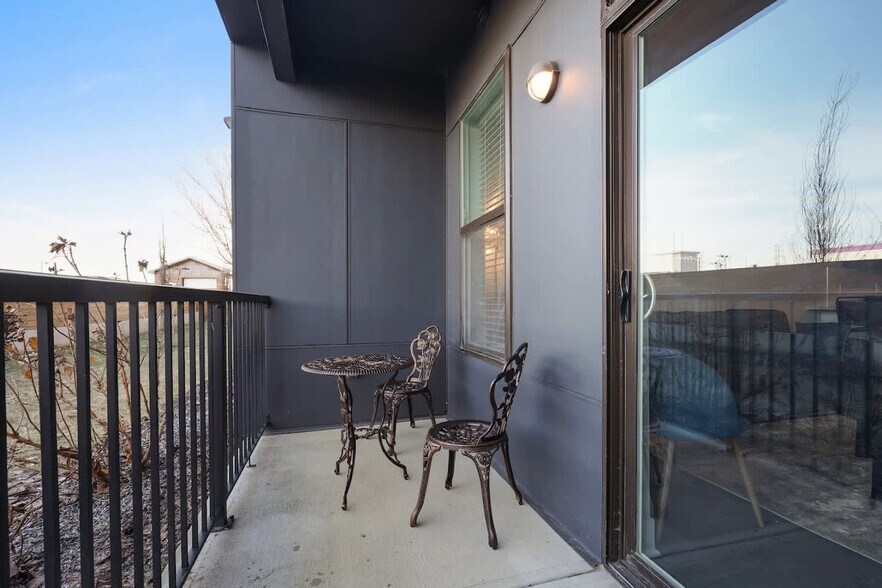 Building Photo - 8510 Westfield Blvd