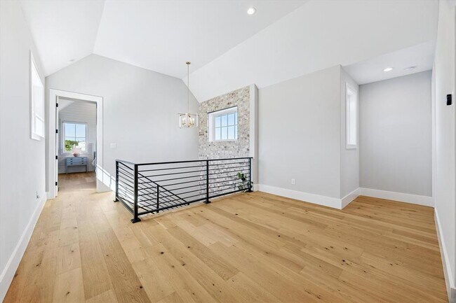 Building Photo - 5000 Creek Meadow