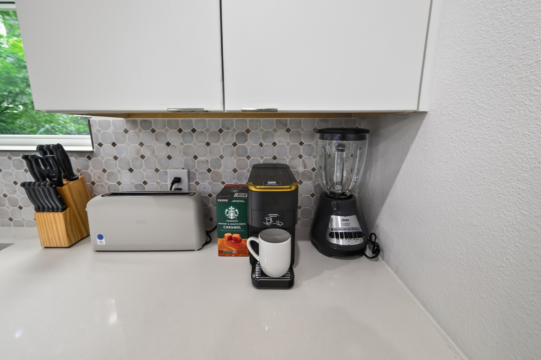 Fully stock Kitchen - 523 Schweikhardt St