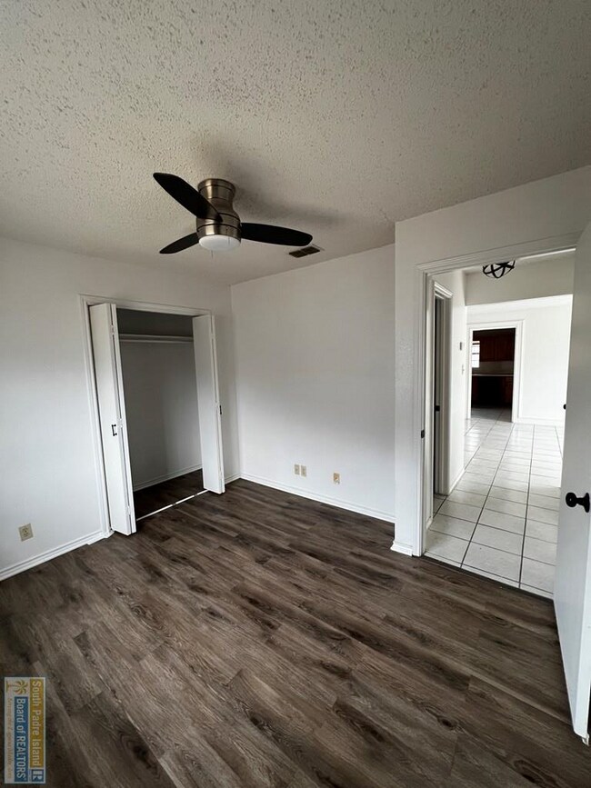 Building Photo - 1547 Guadalajara Ave