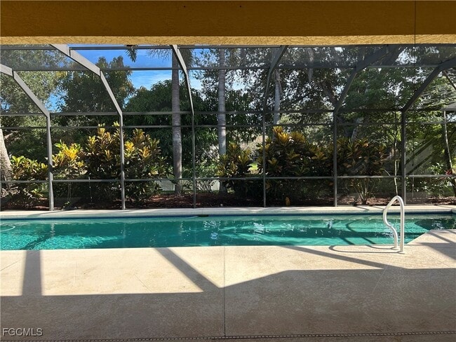 Building Photo - 9947 Colonial Walk N
