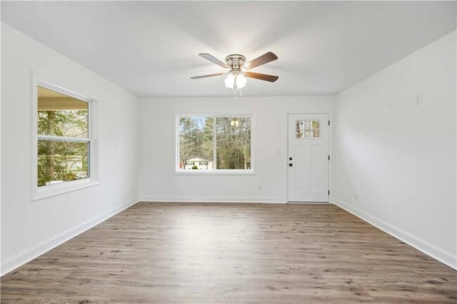 Building Photo - 1506 Sycamore Dr NW