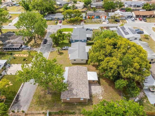 Building Photo - 10803 Hyssop St