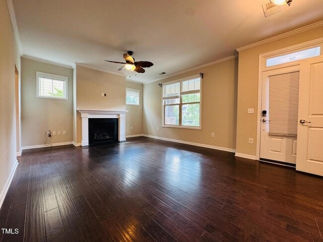 Building Photo - 1129 Pemberly Ave