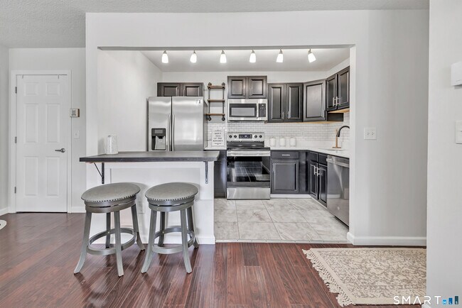 Building Photo - 2980 Madison Ave