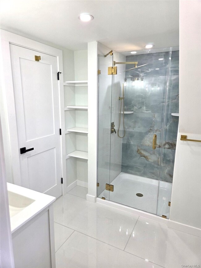 Building Photo - 85 Lewis Rd