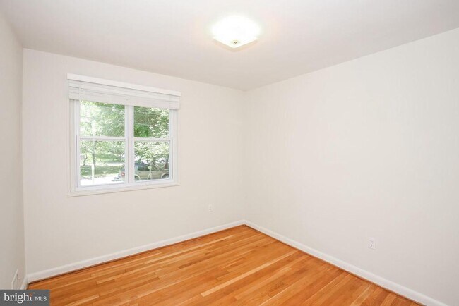 Building Photo - 8401 Beech Tree Rd