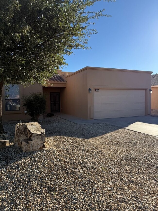 Building Photo - 4804 Camino Dos Vidas