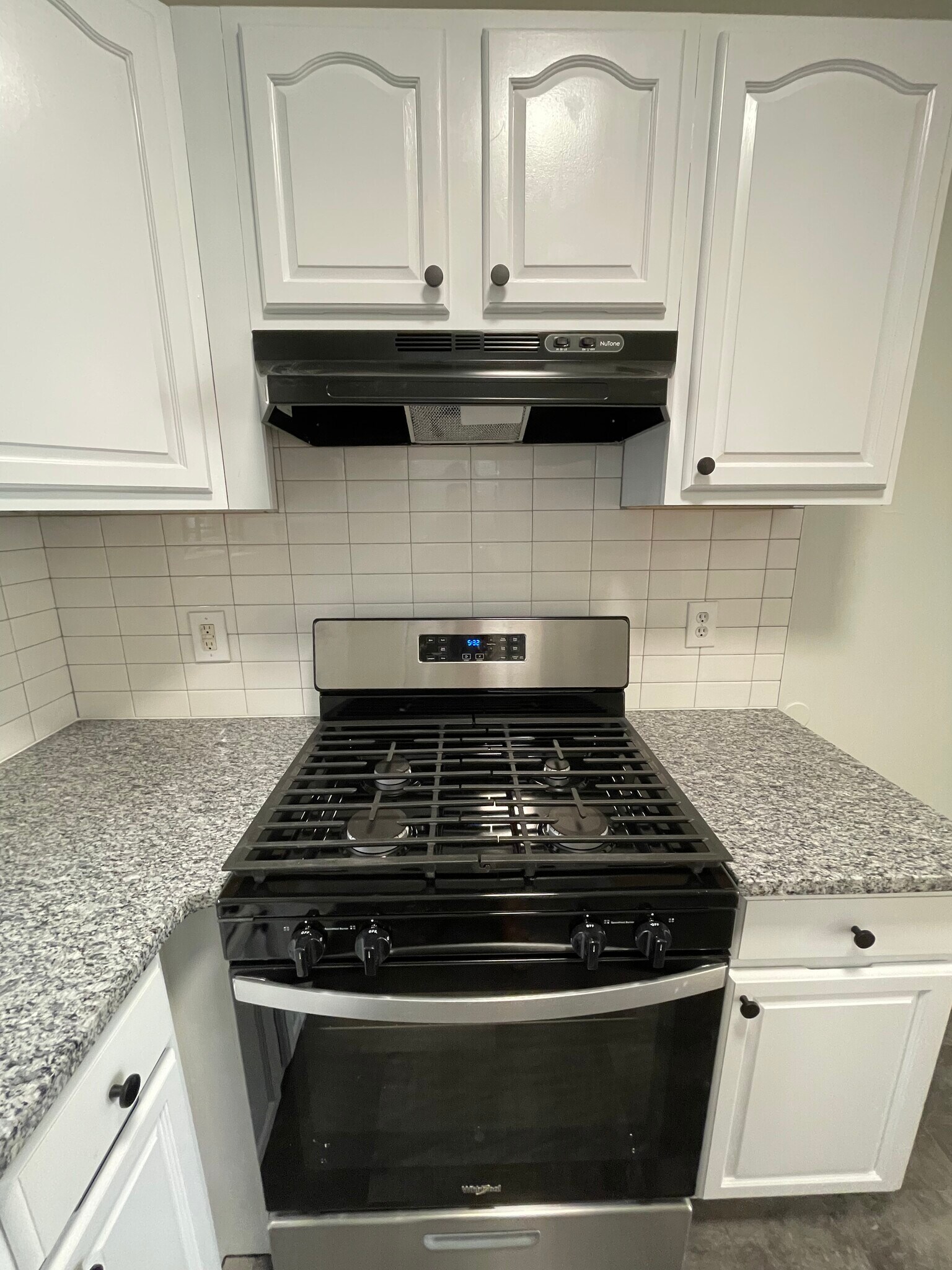 New appliances - 904 N Carlisle St