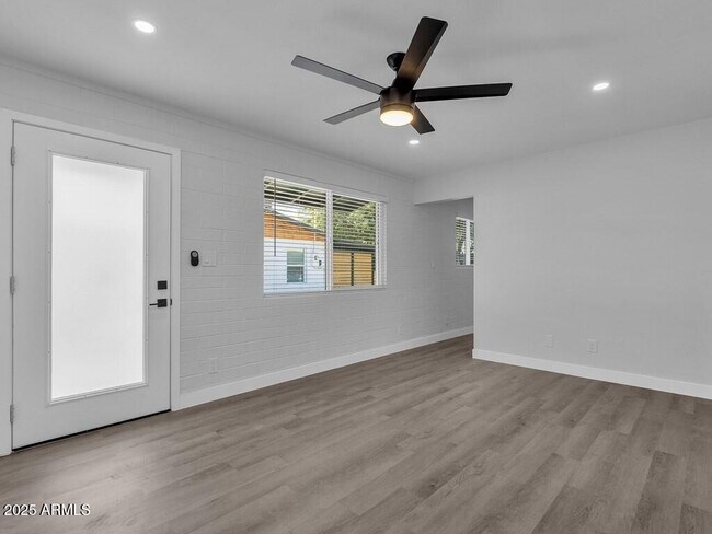Building Photo - 3118 N 39th St