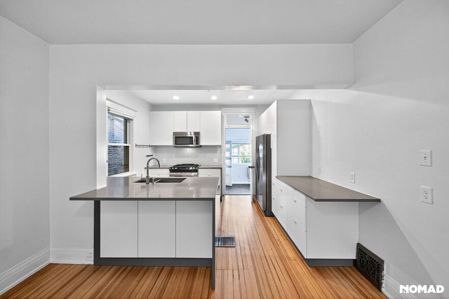 Building Photo - 115 S Pennsylvania St