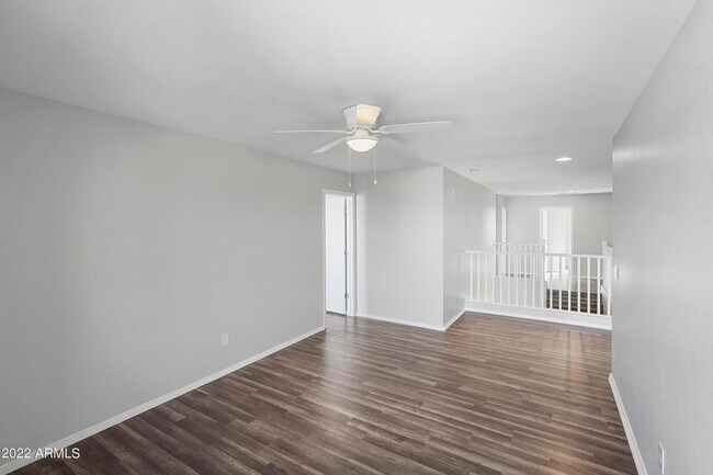 Building Photo - 7135 W Rancho Dr