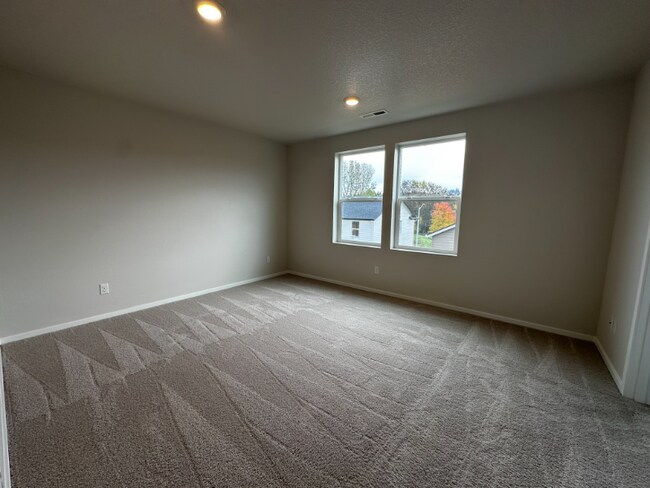 Building Photo - 3294 Southeast 35th Street