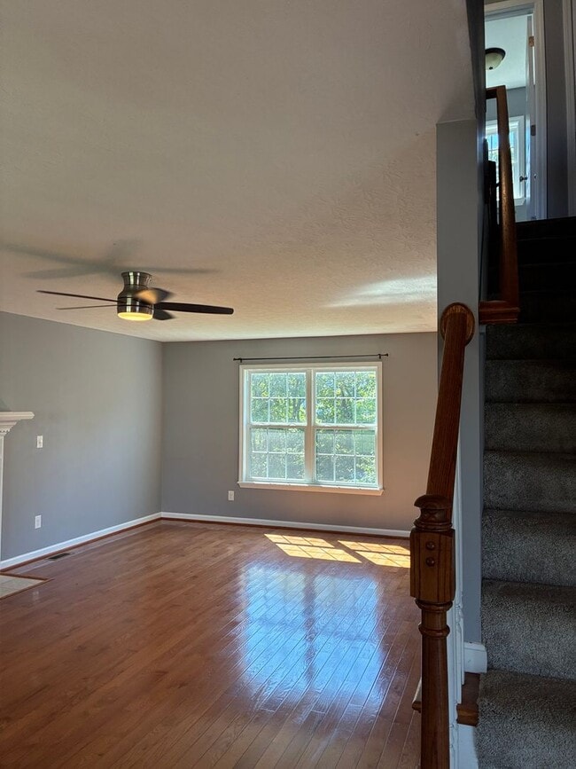 Building Photo - **ELIZABETHTOWN INDEPENDENT SCHOOL DISTRICT**