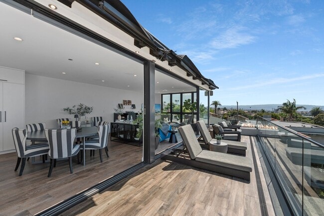 Building Photo - Recently Built, Fully Furnished, Custom Home w/ Amazing Indoor/Outdoor Living Space, Perched Abov...