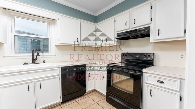 Building Photo - 7039 Stoneybrook Dr