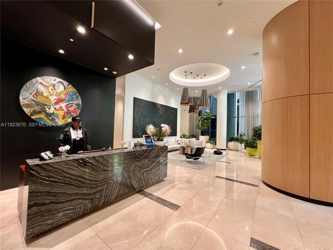 Building Photo - 55 SW 9th St