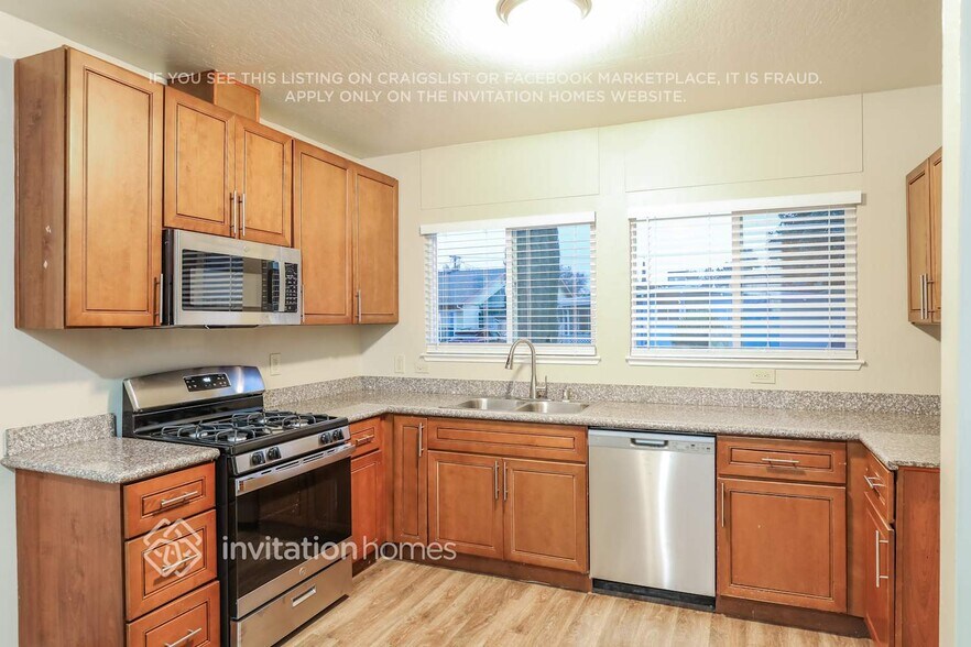 Building Photo - 316 Grape St