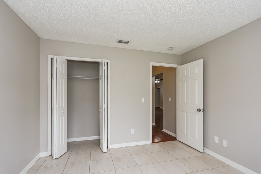 Building Photo - 2524 Gotham Way