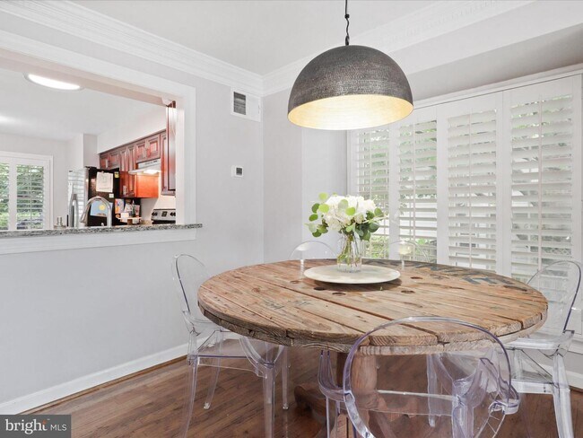 Building Photo - 8324 2nd Ave