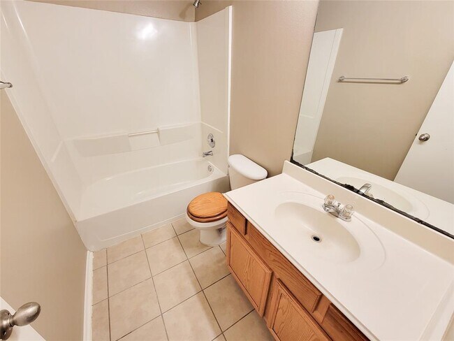 Building Photo - 2731 Trinity Glen Ln