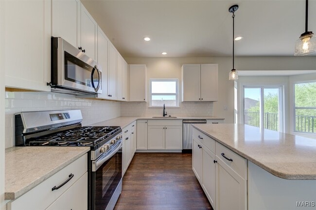 Building Photo - 2025 Maryland Oaks Cir