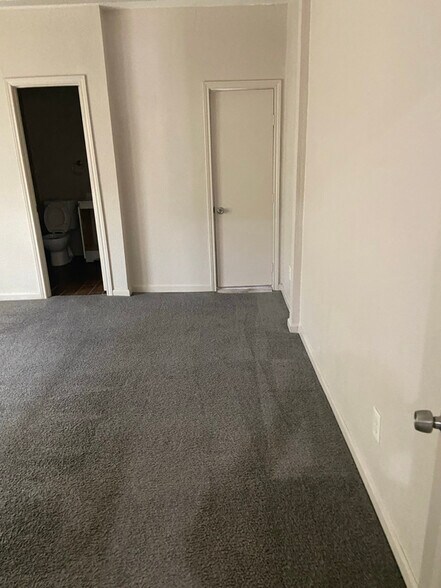 Building Photo - 1331 Elmwood Ave