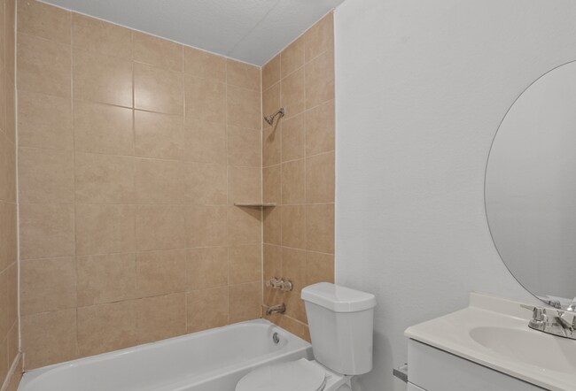 Building Photo - 99 Brownwood Dr