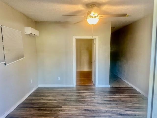 Building Photo - 2300 8th St