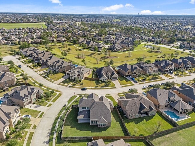 Building Photo - 18935 Wild Thornberry Dr