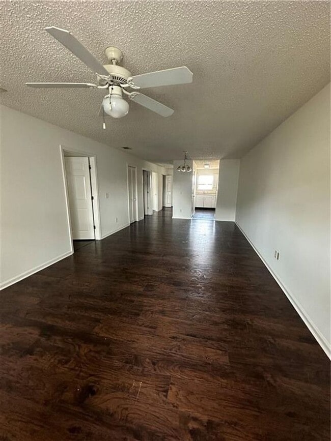 Building Photo - 115 Winter Chase Ln