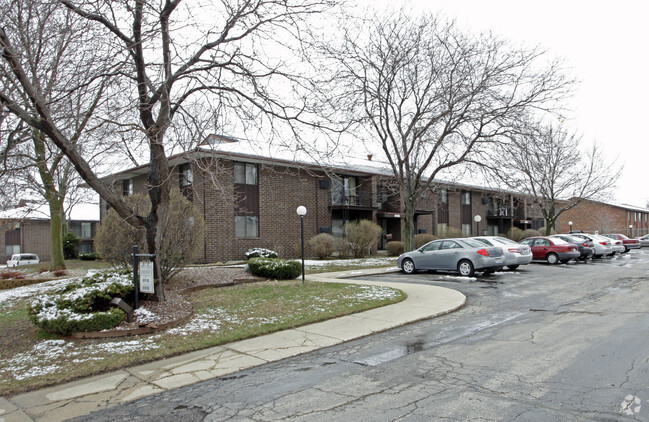 Building Photo - Monticello Apartments