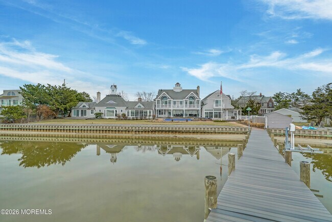 Building Photo - 1552 Runyon Ln