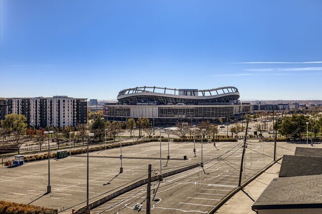 Building Photo - 2851 W 21st Ave