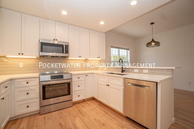 Building Photo - 1237 St John St