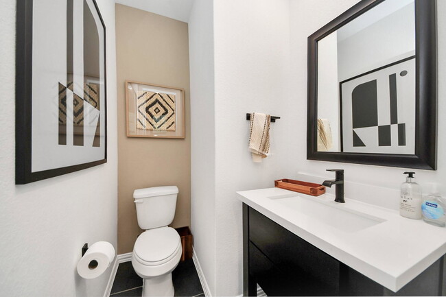 Building Photo - Revolution Way, Missouri City, TX 77489 - 3 BR 2.5 BA single-family home