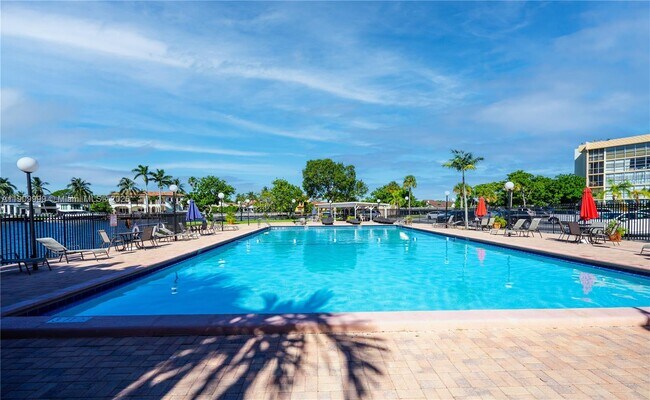 Building Photo - 501 Three Islands Boulevard