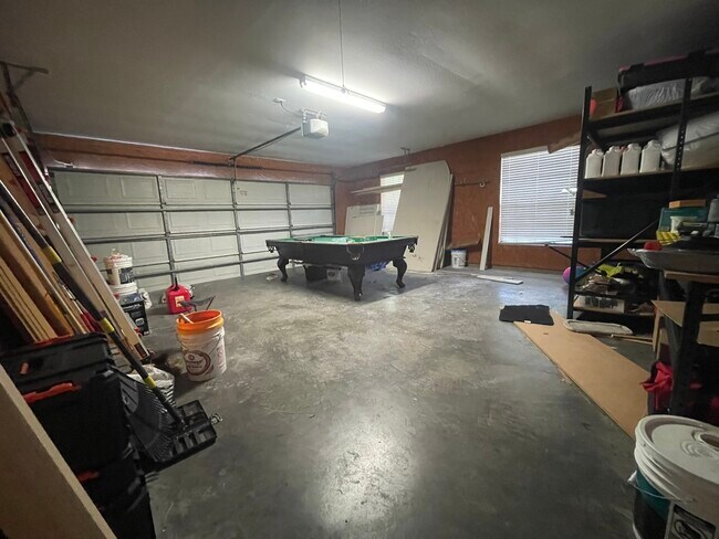 Building Photo - 6264 Lemans Dr