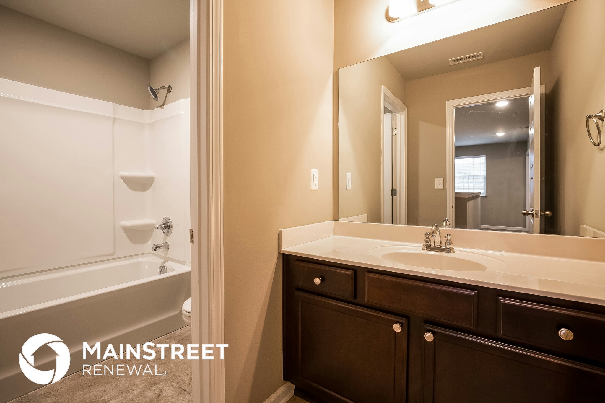 Building Photo - 111 Chyntara Dr