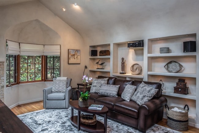 Building Photo - 2505 2nd Ave