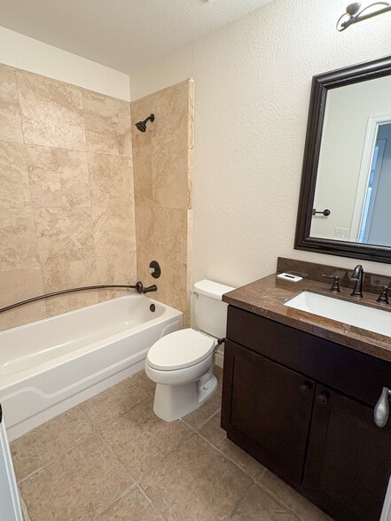 Building Photo - 7260 E Softwind Dr