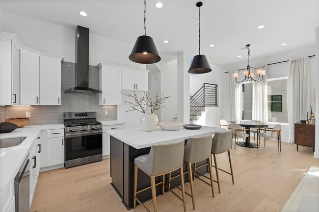 Building Photo - 8709 Ojeman Villas Dr