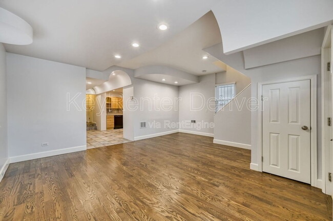 Building Photo - 1328 E 22nd Ave