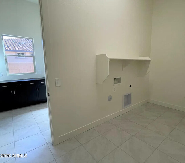 Building Photo - 9273 W Country Club Trail